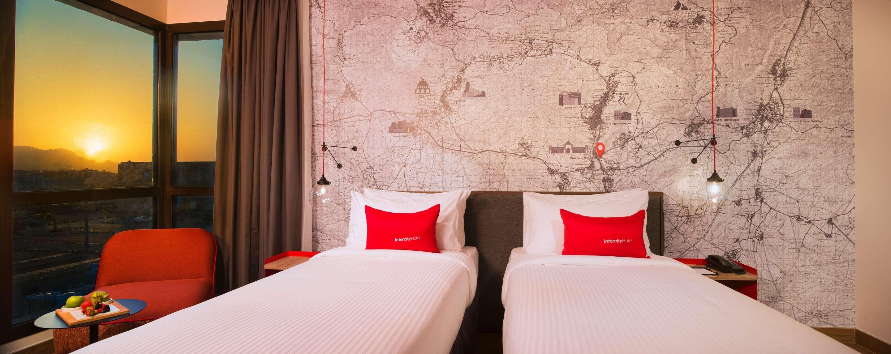 Intercityhotel Нізва Екстер'єр фото