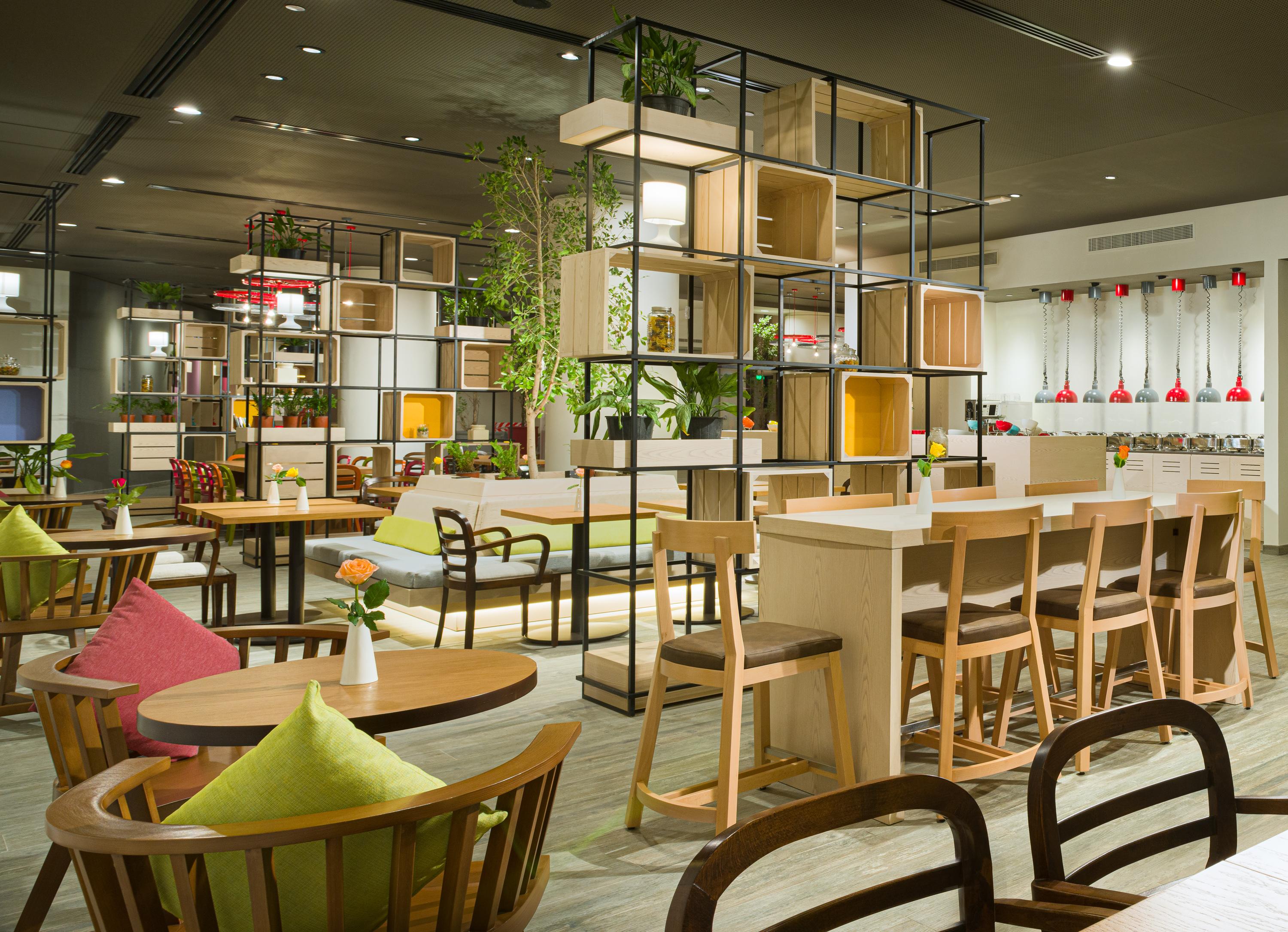 Intercityhotel Нізва Екстер'єр фото