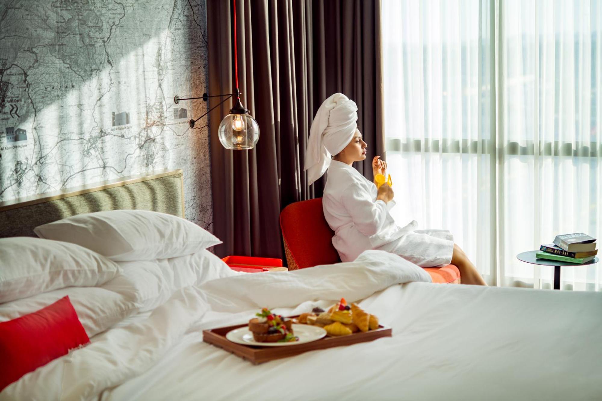 Intercityhotel Нізва Екстер'єр фото